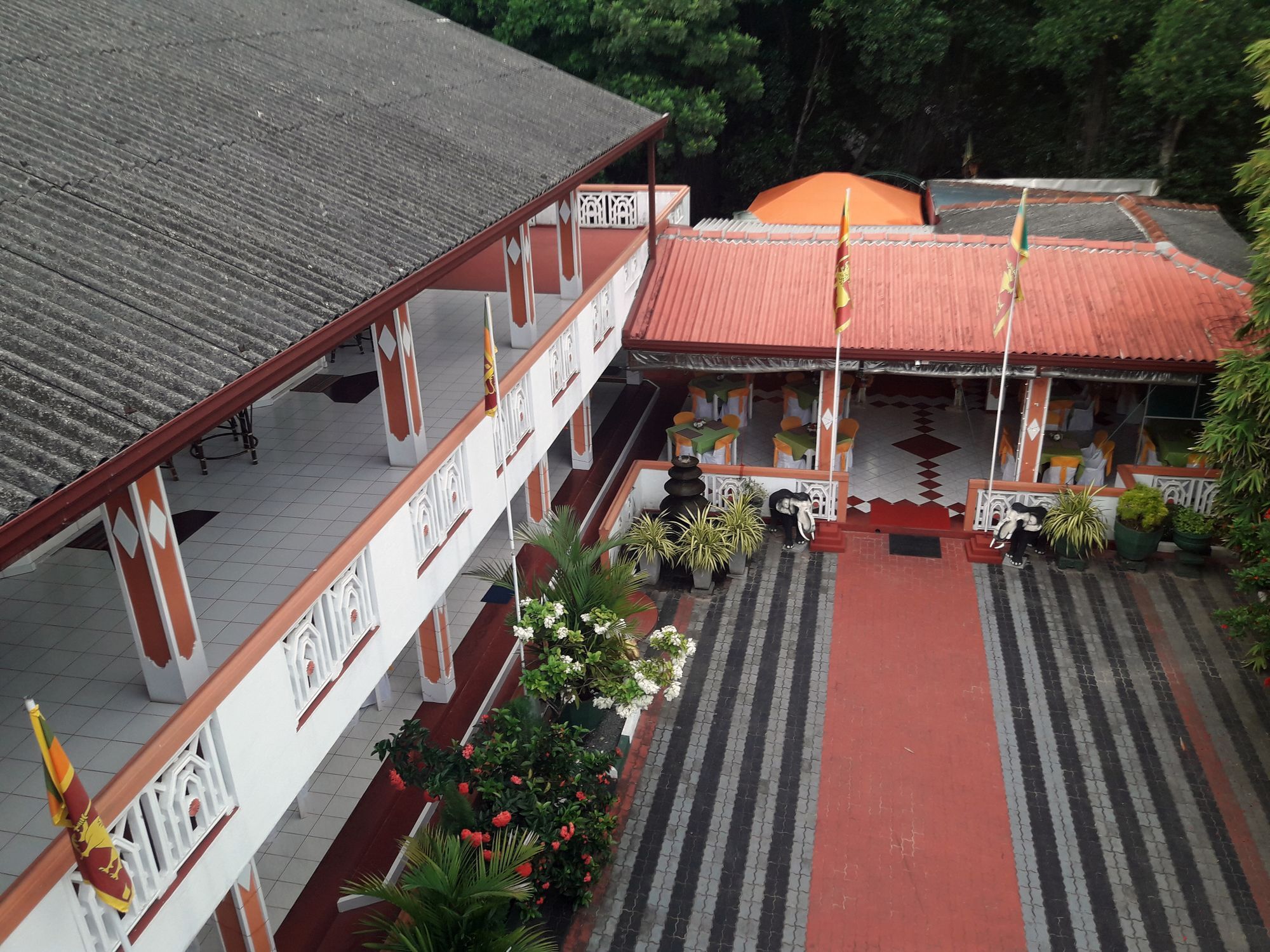 Lagoon Garden Hotel Beruwala Buitenkant foto